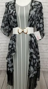 Small Monroe and XS Carly